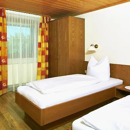 Wiesbauer Hotel *